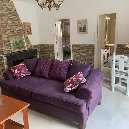 Apartamento Con Patio Delantero Apartment
